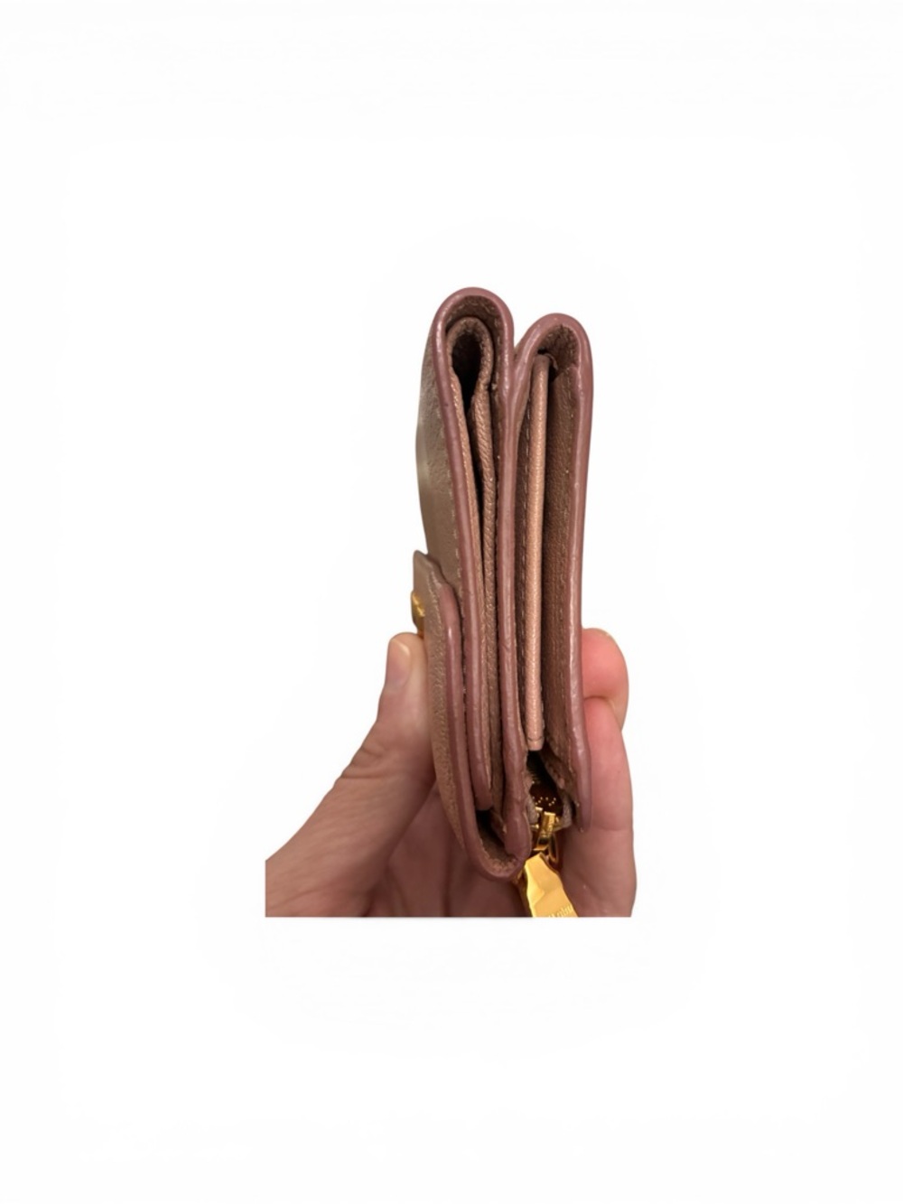 Miu Miu Blush Pink Pebbled Leather Compact Wallet with Gold Logo EUC - Picture 7 of 10